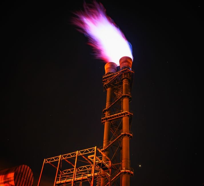 What Is the Ideal Gas Law? PV = nRT Explained